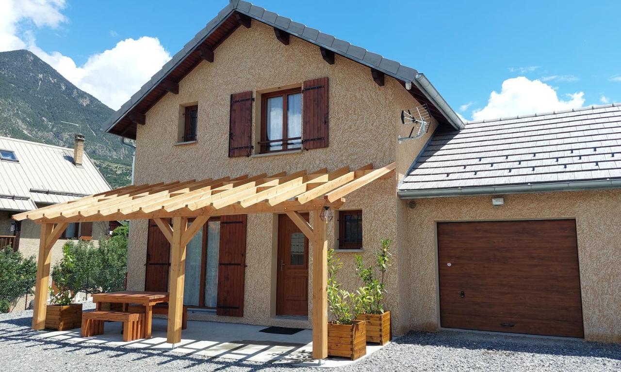 Le Pre Fleuri A Guillestre - Appartements Neufs Classes Meubles De Tourisme 3 Etoiles - Parking Privatif Εξωτερικό φωτογραφία